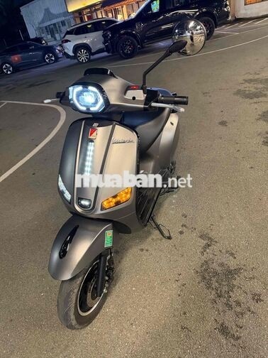 Vespa 50cc 2024 Xám 2727 km