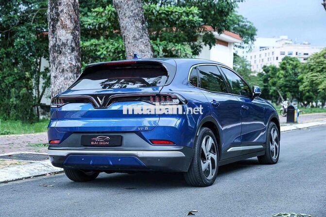 VinFast VF8 2023 SUV điện Xanh 90.000 km