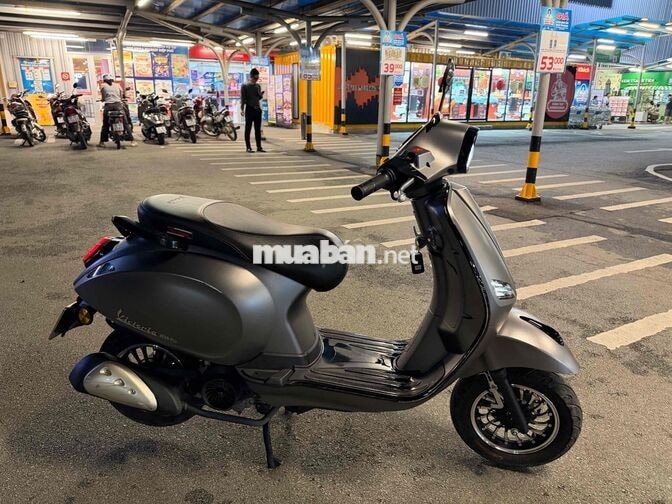 Vespa 50cc 2024 Xám 2727 km