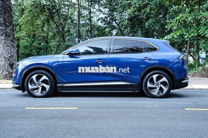 VinFast VF8 2023 SUV điện Xanh 90.000 km