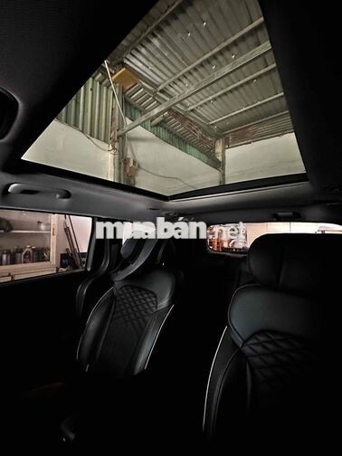 Hyundai Custin 1.5T Đặc Biệt 11/2024 Đen 17.000 KM