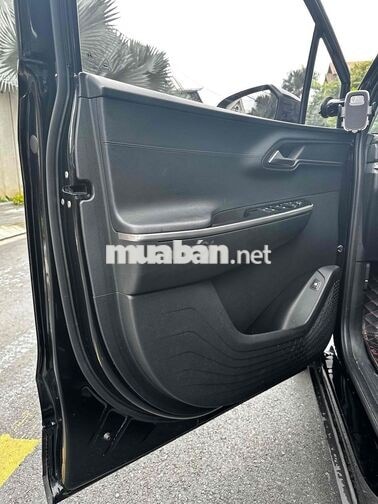 Hyundai Custin 1.5T Đặc Biệt 11/2024 Đen 17.000 KM