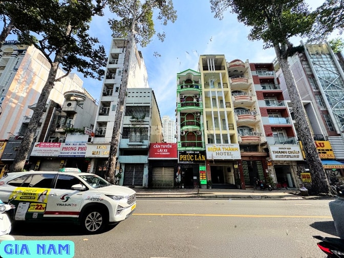 BÁN NHÀ MẶT TIỀN KINH DOANH : 193B NGUYỄN CHÍ THANH - P. 12 - Q. 5 