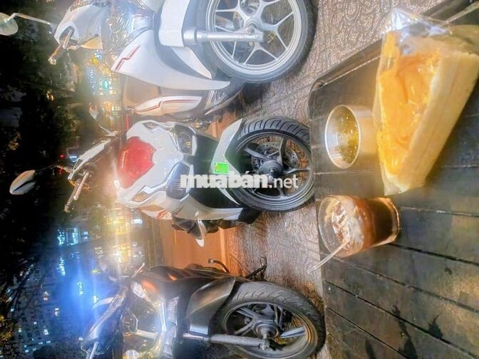 Honda Air Blade 160 2025 Xám đỏ