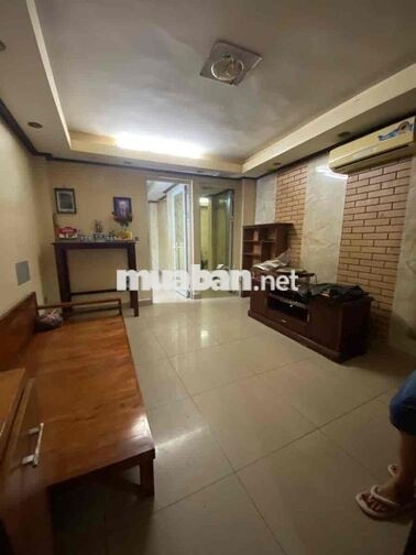 Hơn 1,5 tỷ có căn CCMN Thuỵ Khuê-Mặt ngõ 3 gác-NT sịn-45n;2N;1VS