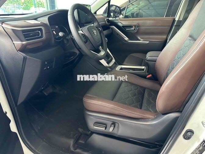 Toyota Innova V 2025 Trắng Indonesia