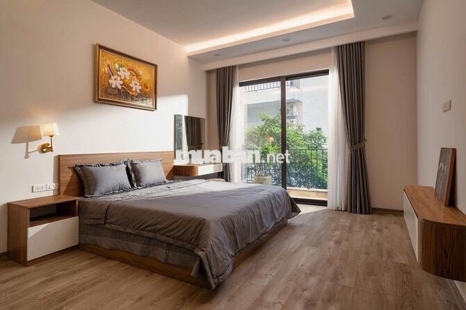 Cho thuê căn hộ Kim Mã 60m², 2PN, ban công Đông Nam, có thang máy