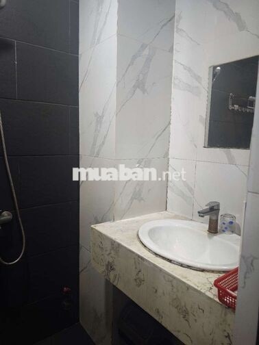 Cho thuê phòng trọ sát bến xe An Sương chỉ 50m đi bộ