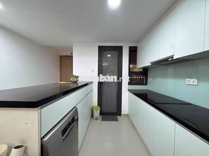 Căn hộ 2PN 2WC có ban công riêng PN, nội thất cao cấp, xịn xò