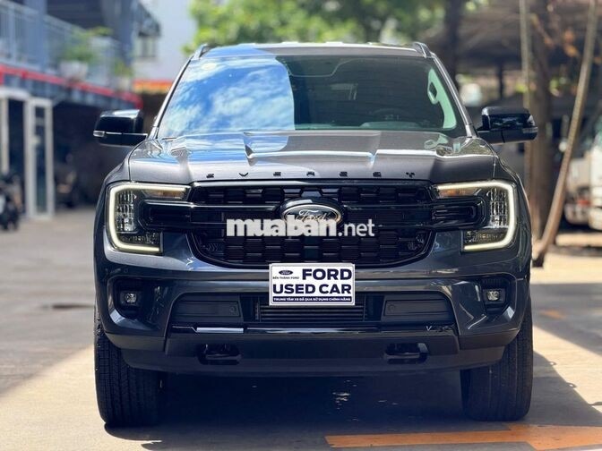 Ford Everest Sport 2023 Ghi xám 20.000km