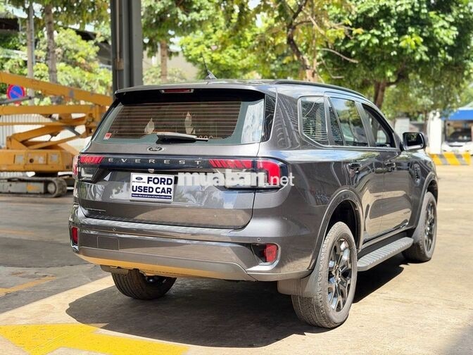 Ford Everest Sport 2023 Ghi xám 20.000km
