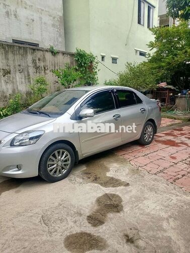 Toyota Vios E 2013 Bạc