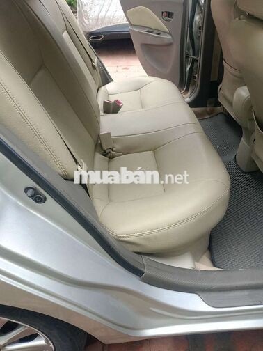Toyota Vios E 2013 Bạc