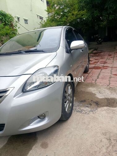 Toyota Vios E 2013 Bạc
