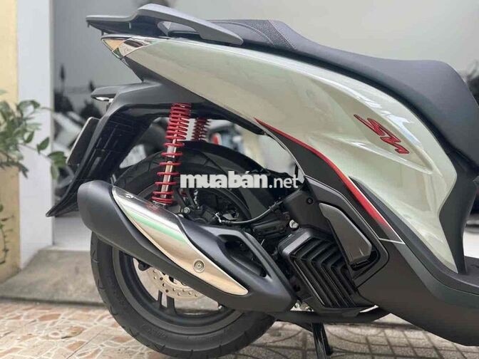 Honda SH 160 ABS Xám xi măng 4000 km Mới 99%