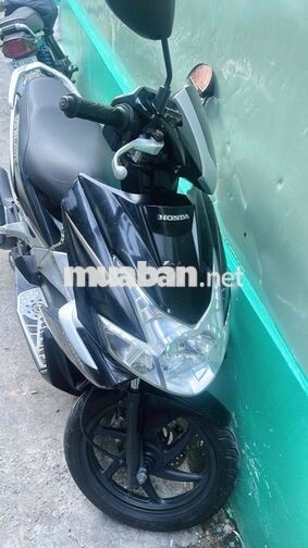 Honda Air Blade 110 Fi . 9 chủ ký giấy