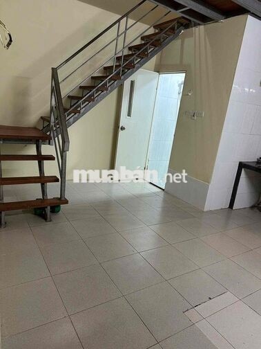 cho thuê nhà chính chủ tại số 11 ngách 2 ngõ liên việt