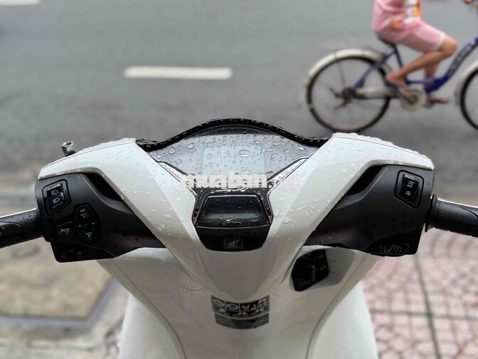 Honda SH125 CBS 2024 Trắng