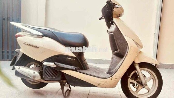 Honda Lead 2011 Vàng kem Việt Nam