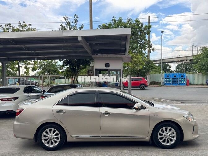 CAMRY 2.0E 2015 SIÊU LƯỚT 31,000KM - 1 CHỦ- GIÁ TL