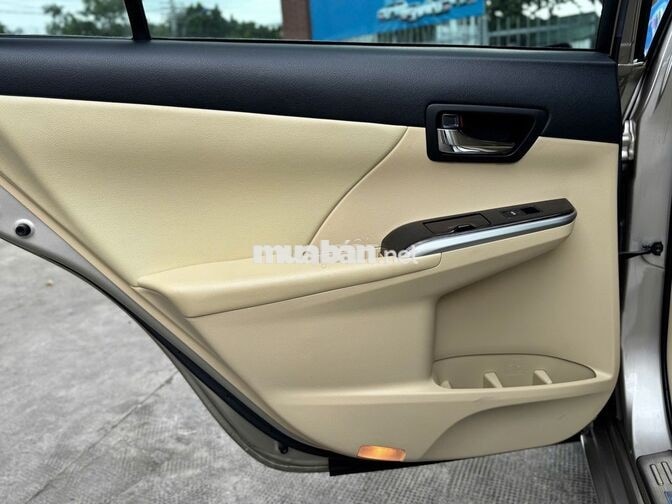 CAMRY 2.0E 2015 SIÊU LƯỚT 31,000KM - 1 CHỦ- GIÁ TL