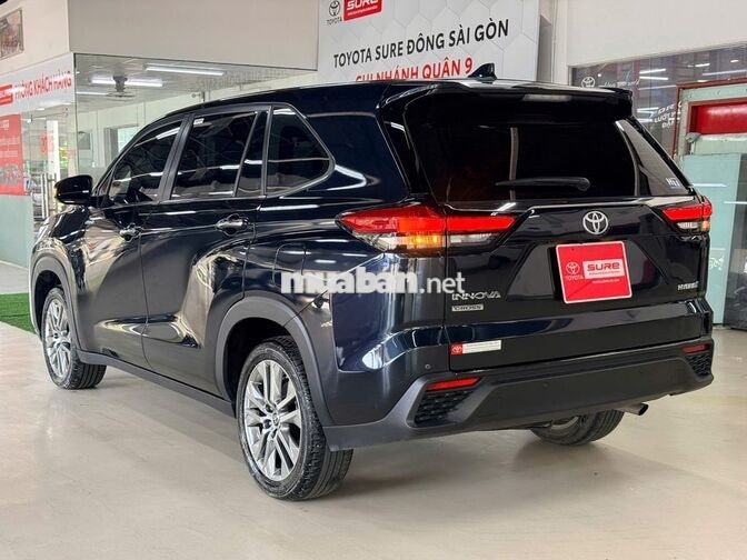 INNOVA CROSS HYBRID 2024 - XUẤT VAT - GIÁ TL