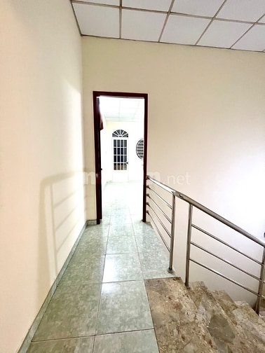 Bình Thạnh, nhà ~80m2(4x20m) 3 tầng 4PN, cho thuê 17tr/tháng, hẻm 3m