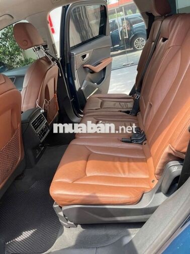 Audi Q7 Xanh 7 chỗ