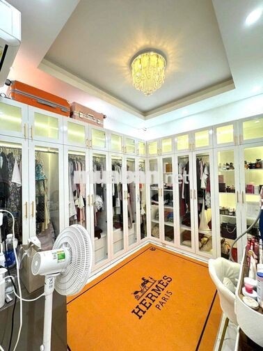 Nhà nguyên căn cho thuê giá cả còn thương lượng