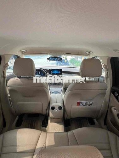 Mercedes-Benz GLC 200 4Matic 2020 Trắng
