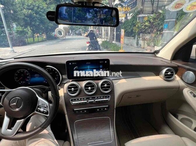 Mercedes-Benz GLC 200 4Matic 2020 Trắng
