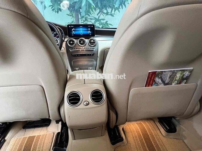Mercedes-Benz GLC 200 4Matic 2020 Trắng