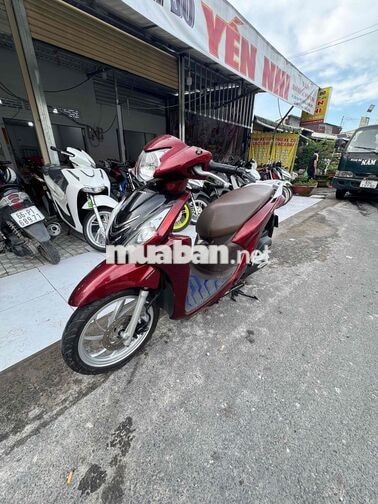 Honda Vision 2024 màu Đỏ