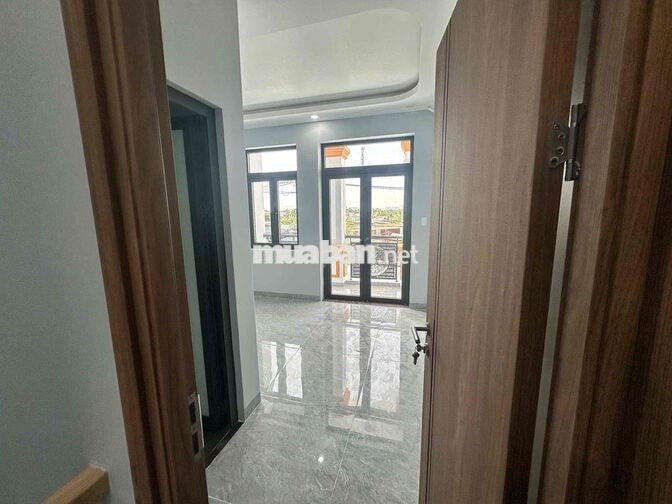 Thuê Nhà Mặt Tiền Chợ  2PN Phù Hợp Kinh Doanh