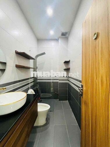CHO THUÊ NHÀ 2 LẦU NỘI THẤT CƠ BẢN KHU VĂN HOÁ TÂY ĐÔ