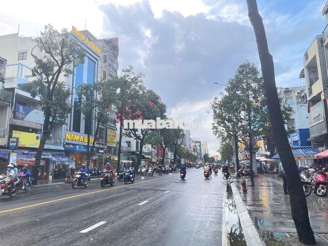 Mặt Tiền Hậu Giang - Khu Phố Ẩm Thực, Phường 6, Quận 6. 