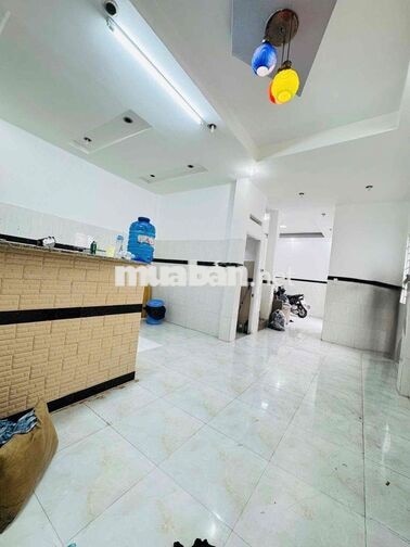 2 Tầng Bùi Minh Trực , Ngan 10m, Cách Mặt Tiền 30m Sổ Hồng Riêng