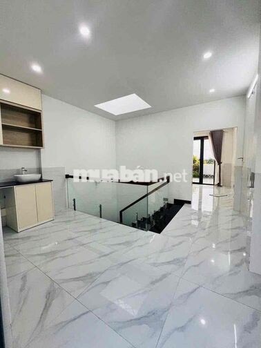 CHO THUÊ NHÀ 2 LẦU NỘI THẤT CƠ BẢN KHU VĂN HOÁ TÂY ĐÔ