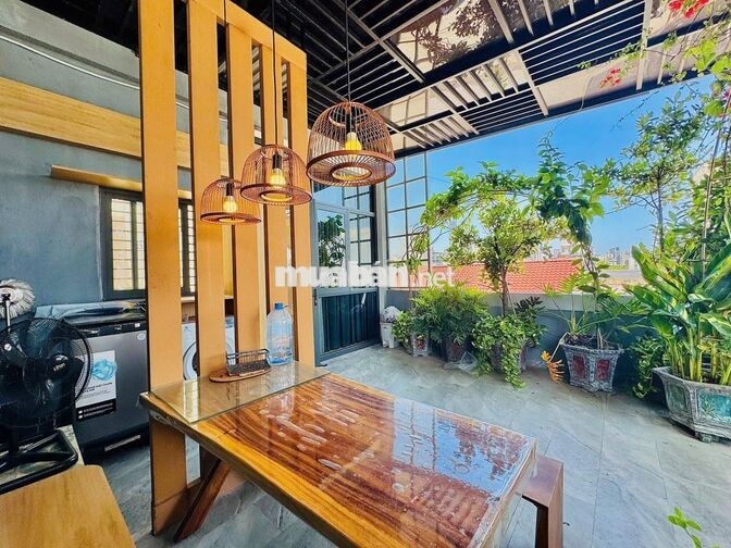  Căn hộ Penthouse 1 phòng ngủ – Ban công rộng – Khu vực BBQ
