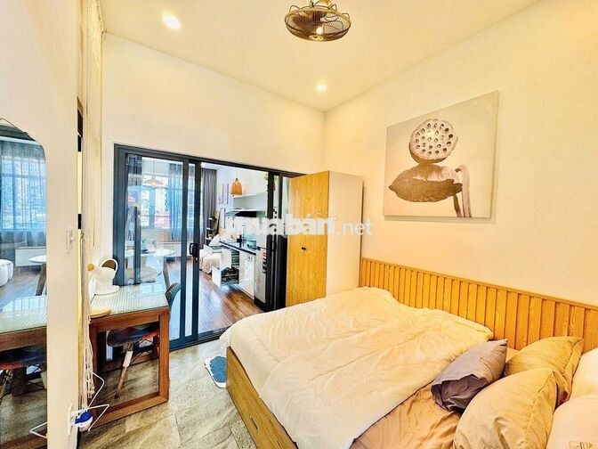  Căn hộ Penthouse 1 phòng ngủ – Ban công rộng – Khu vực BBQ