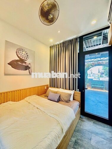  Căn hộ Penthouse 1 phòng ngủ – Ban công rộng – Khu vực BBQ