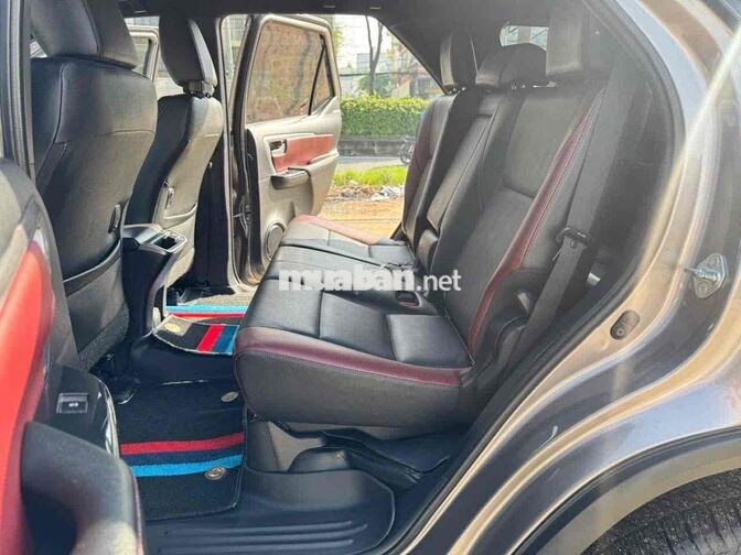 Toyota Fortuner Legender 2024