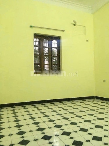 Cho thuê nhà 3 tầng Hoàng Hoa Thám, Ba Đình. Giá: 11tr/tháng