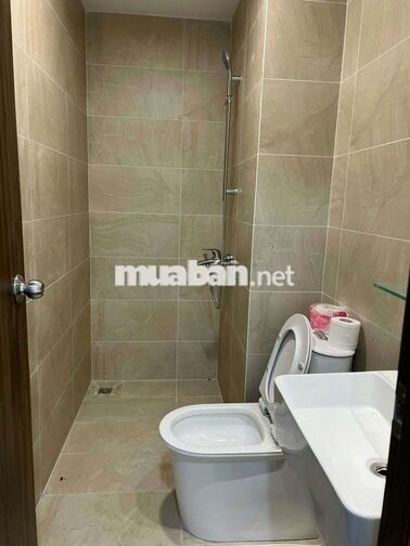 CHÍNH CHỦ BÁN RẺ  2PN TẦNG THẤP ĐỐI DIỆN BỂ BƠI OPAL SKYLINE 2,22 TỶ