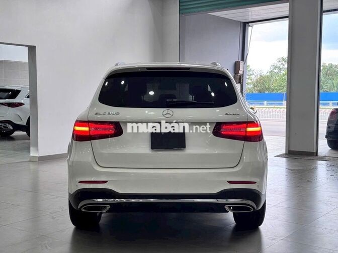 MERCEDES GLC 300 MODEL 2018 1 CHỦ BD CHUẨN HÃNG