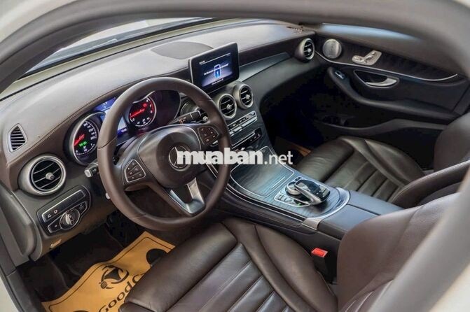 MERCEDES GLC 300 MODEL 2018 1 CHỦ BD CHUẨN HÃNG