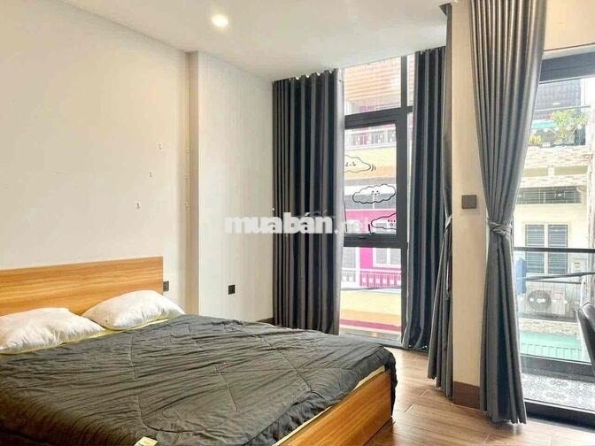 FOR RENT - STUDIO BAN CÔNG RỘNG 40M2