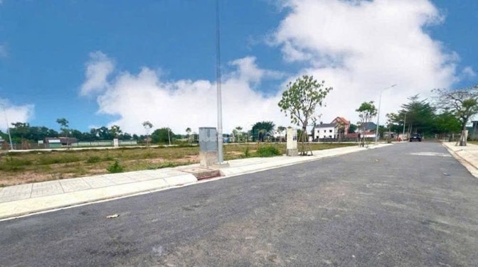 Bán lô đất 150m2/399tr cósổ ,trước Sonadezi Châu Đức có thổ.0906364523