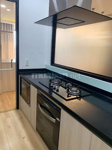 Cho thuê chung chư Wilton Tower 3PN giá 22 triệu có hồ bơi miễn phí