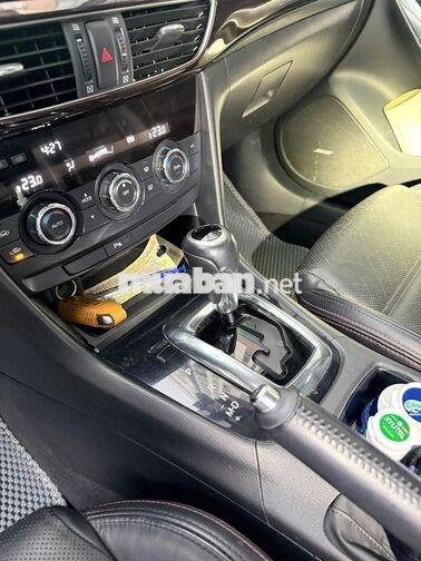 Mazda 6 2.5 Pre giá xe hạng C ngon như hạng xe D!